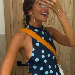 Hermetic Hoops -Fashion Clothing Store 127BB112 1459 48D6 B173 FC0728A368E9