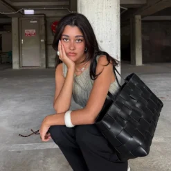 Ribbon White Bracelet -Fashion Clothing Store C541B962 A5E8 49FC AD81 8E839D93A89B