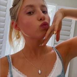 Charlotte Earrings -Fashion Clothing Store C9B6A976 2B8E 40B2 A33E 0F2313A90C58