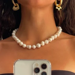 Tell My Heart Earrings Gold -Fashion Clothing Store Captura de pantalla 2024 06 18 a las 18.58.12 731a481c 36cf 437f bde9 49638a5c57b0