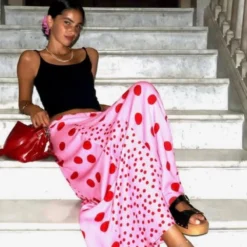 Lola Strawberry Skirt -Fashion Clothing Store Frame 22 b0d6764f 2a9c 45f0 9447 fc871281d476