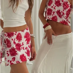 Ribbon White Bracelet -Fashion Clothing Store Frame 38