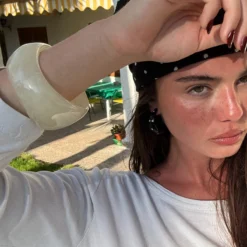 Ribbon White Bracelet -Fashion Clothing Store Frame 3 622f59b8 0e0d 479c 9c48 823d3d72db1d