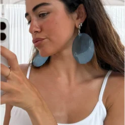 Teresa Blue Earrings -Fashion Clothing Store Frame 3 8787d0e9 bdf3 4606 8904 a9056e96dbd8
