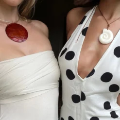 Moon Shell Medallion -Fashion Clothing Store Frame 40 3f2acacb 7373 4fb4 86fd f2c270310972