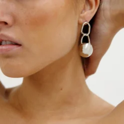 Lara Silver Earrings -Fashion Clothing Store IMG 6833 1