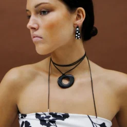 Catalina Black Necklace -Fashion Clothing Store IMG 7028 8a084e84 bdc0 4f2e 9b9a 1ec98ec3d772 scaled