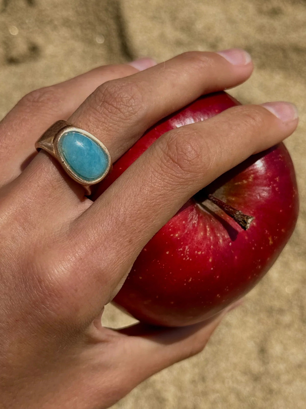 Ritmo Limón Gold Ring 6 Ritmo Limón Gold Ring - Image 4