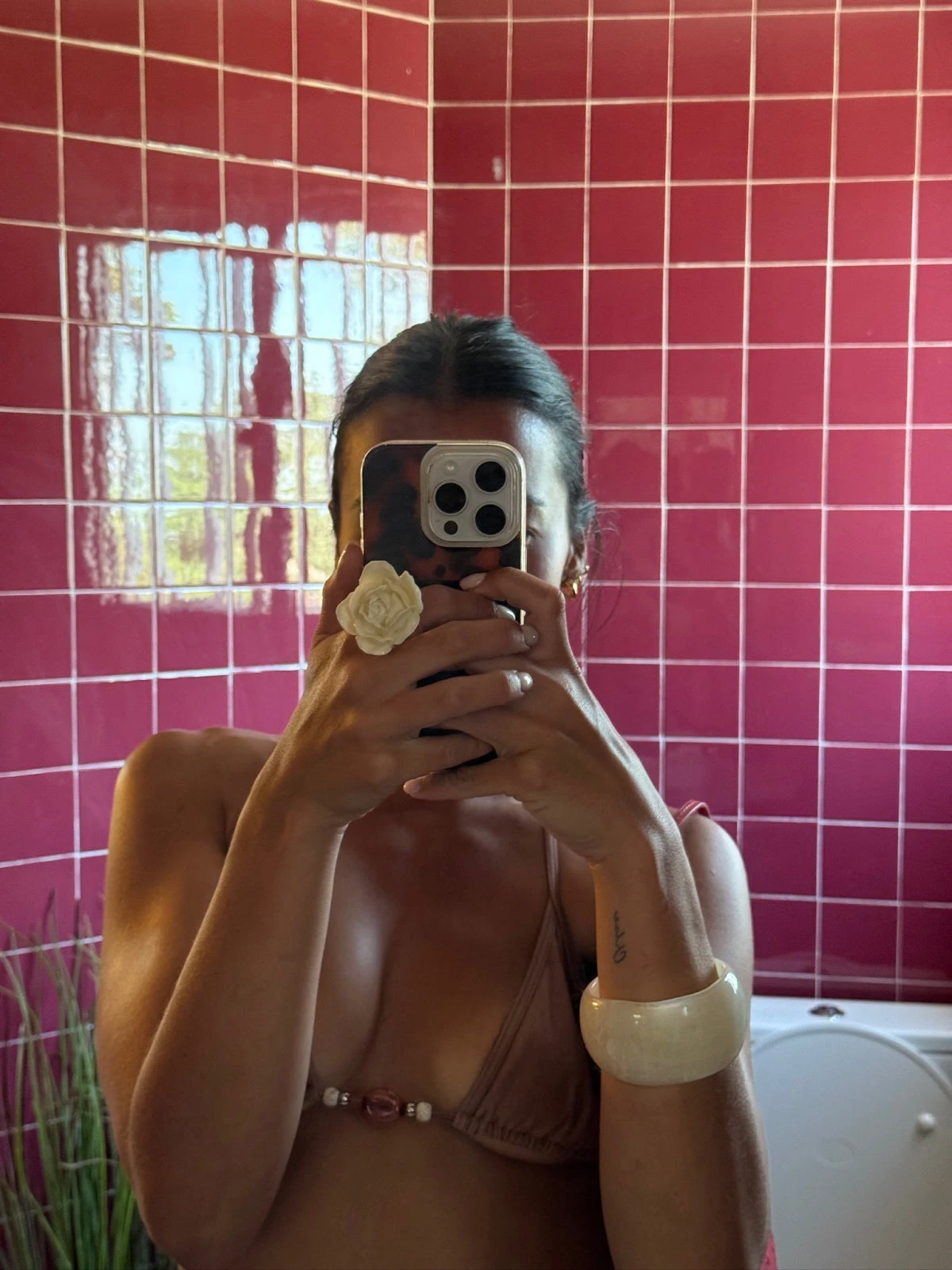 Rosy White Ring 4 Rosy White Ring - Image 2